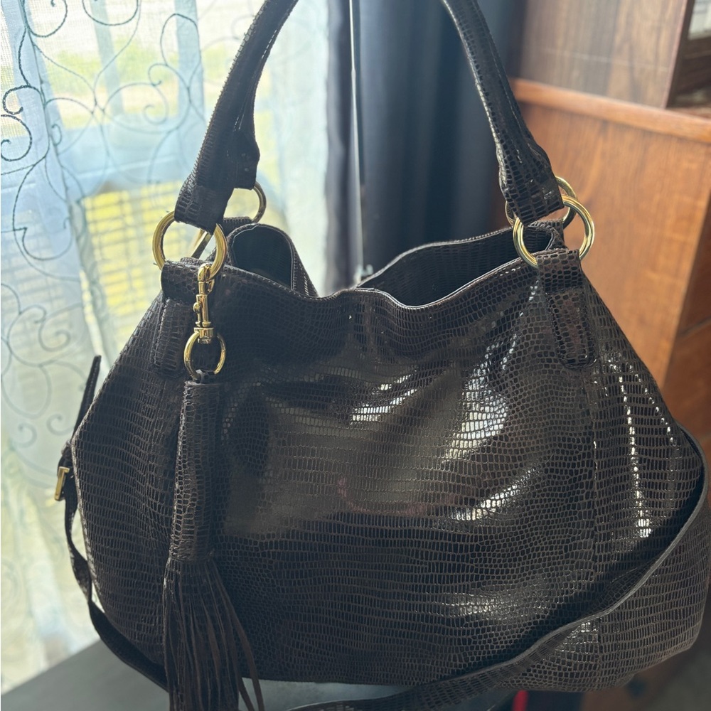 G.I.L.I. Brown Shoulder Bag with Textured Leather and Brass Hardware